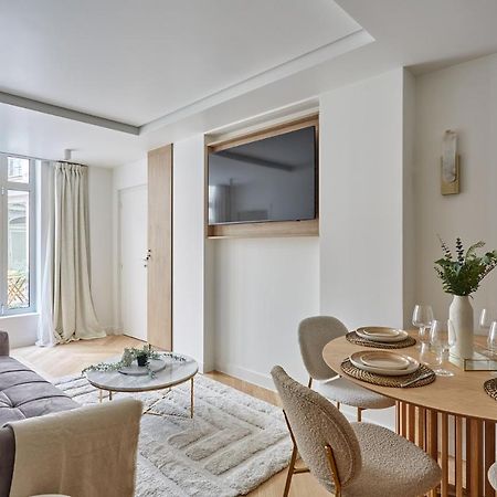 Apartment Centre De Paris By Studio Prestige Bagian luar foto