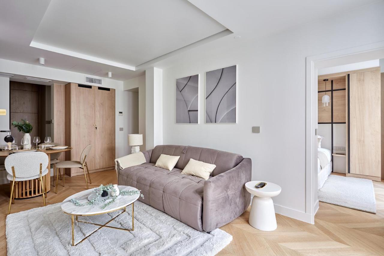 Apartment Centre De Paris By Studio Prestige Bagian luar foto