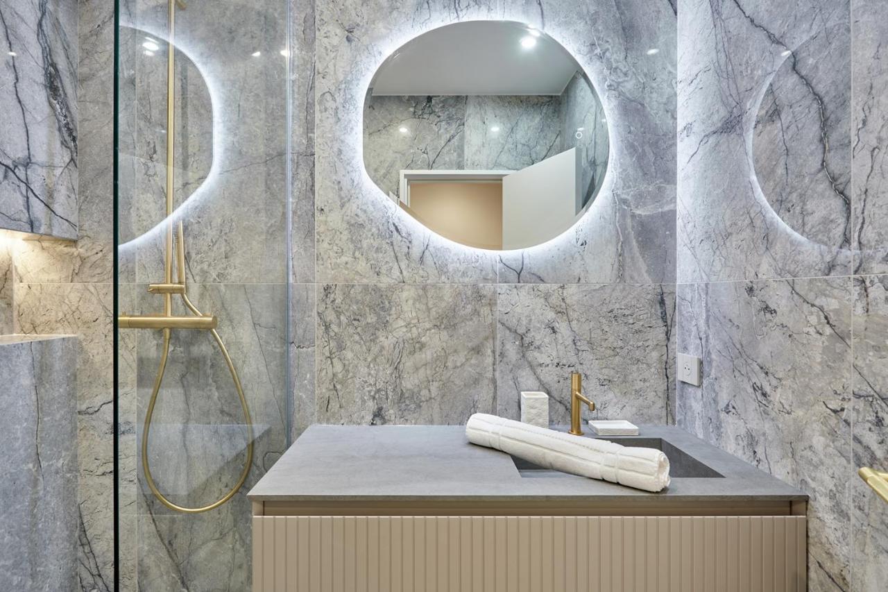 Apartment Centre De Paris By Studio Prestige Bagian luar foto
